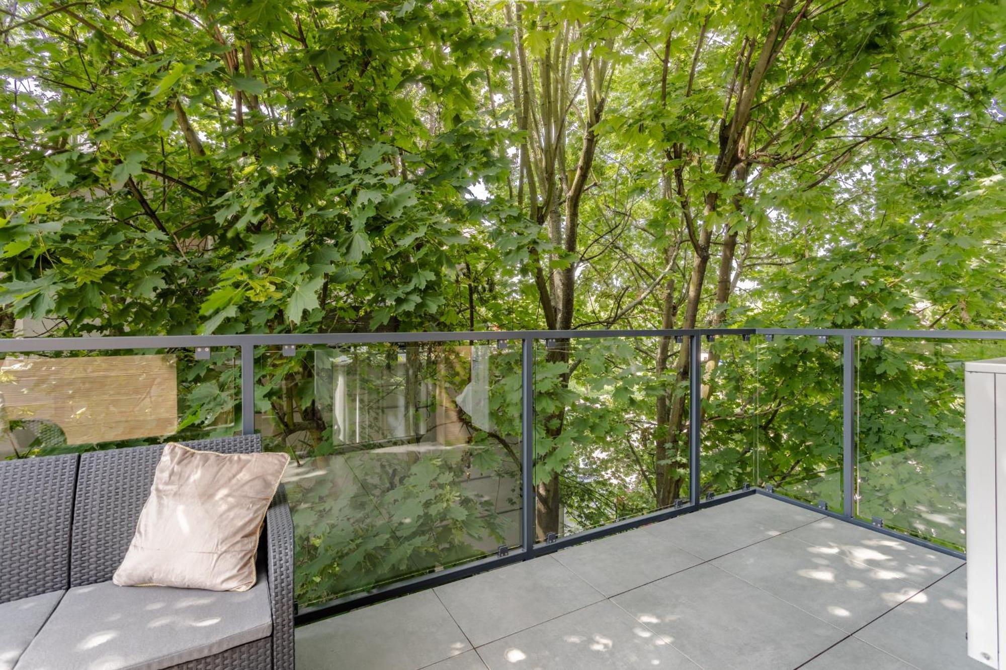 Apartment Luksusowy Very Berry W Poznaniu Z Trzema Sypialniami By Renters *