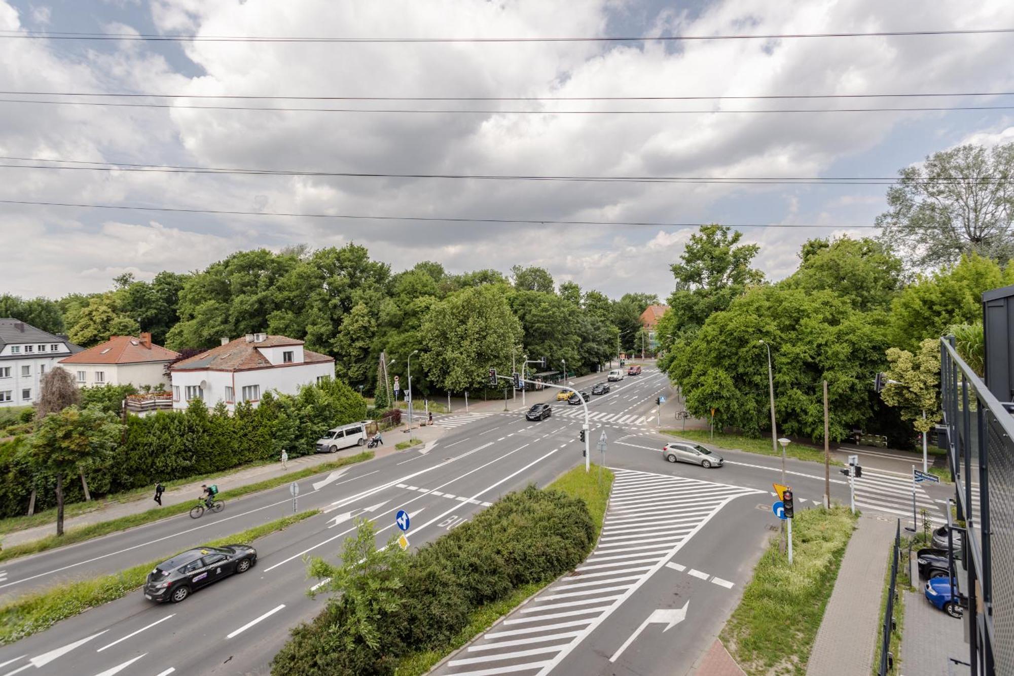 Luksusowy Very Berry W Poznaniu Z Trzema Sypialniami By Renters Poznań