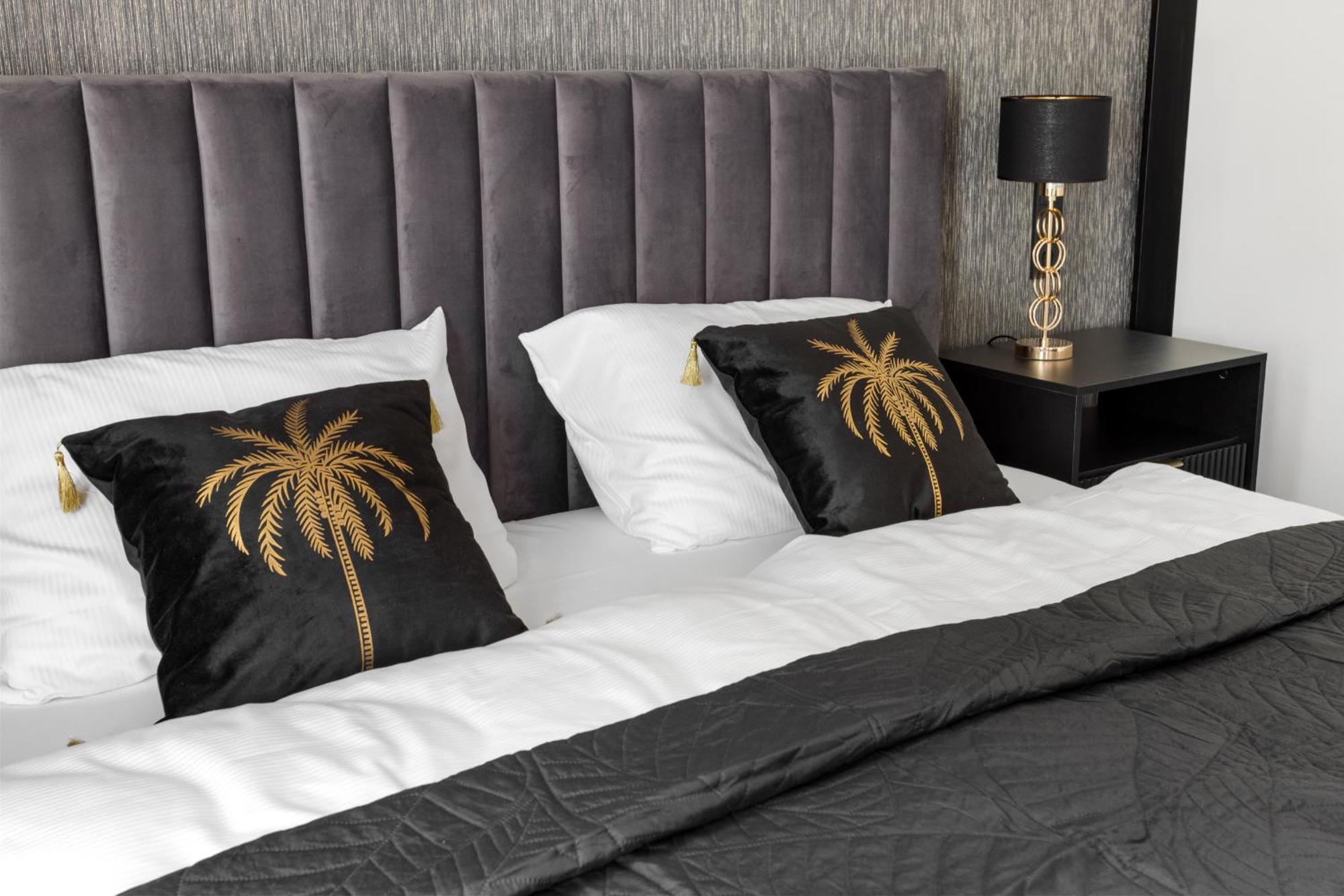 Luksusowy Very Berry W Poznaniu Z Trzema Sypialniami By Renters