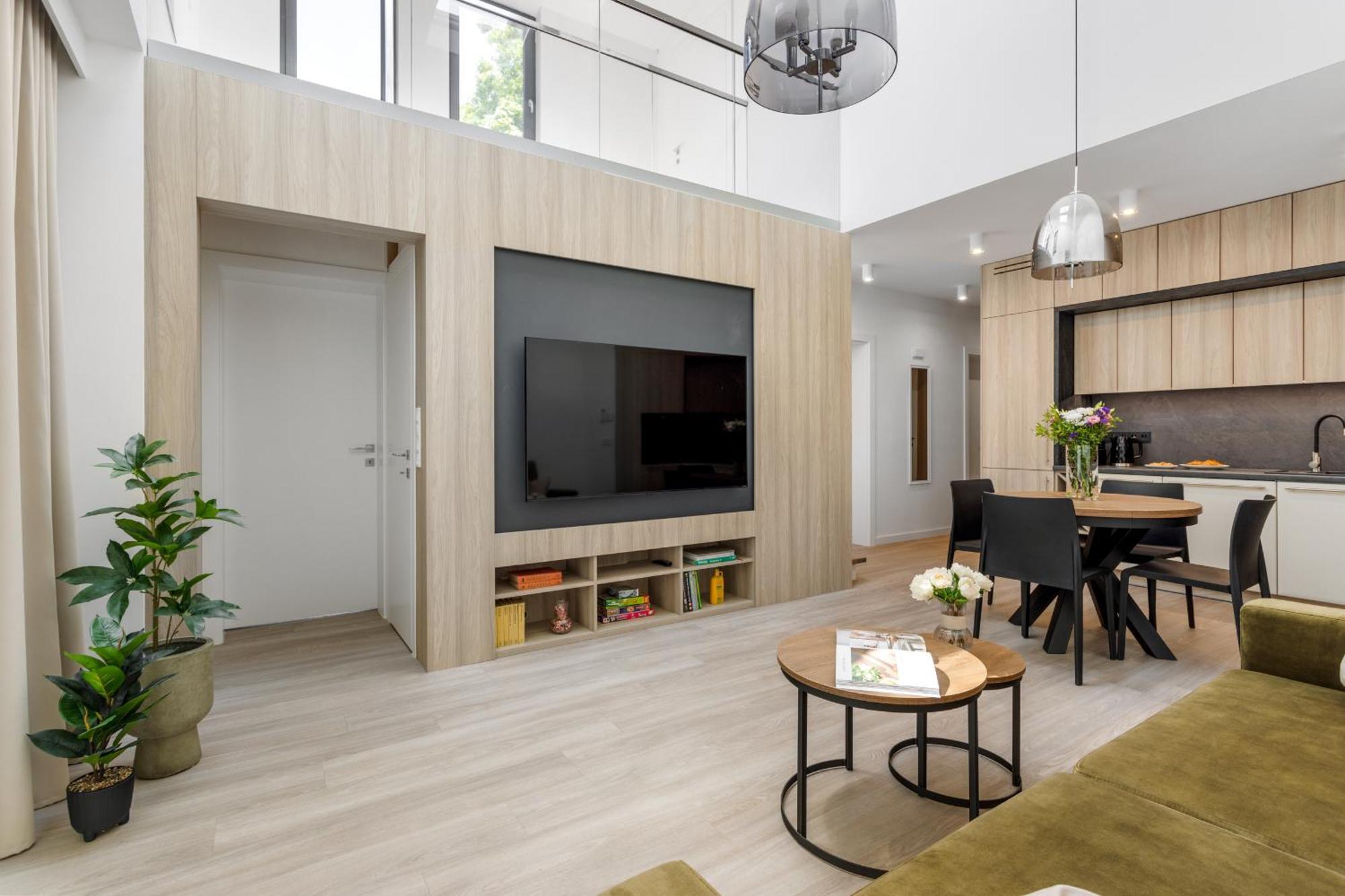 Luksusowy Very Berry W Poznaniu Z Trzema Sypialniami By Renters Apartment Poznan