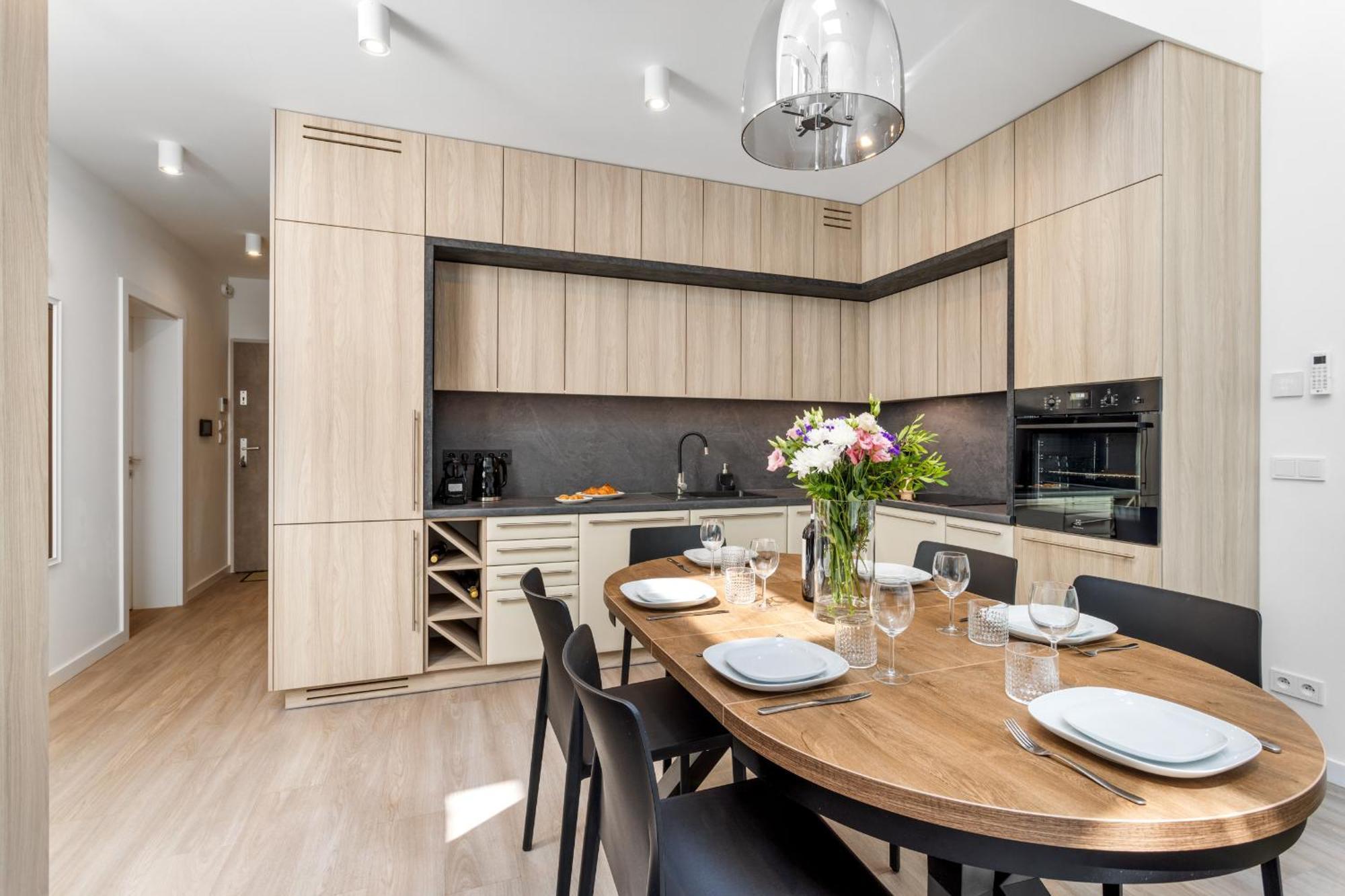 Luksusowy Very Berry W Poznaniu Z Trzema Sypialniami By Renters